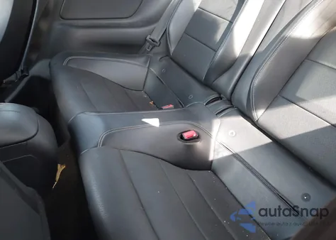 2018 Ford Mustang Ecoboost z USA, uszkodzony, nr VIN 1FA6P8TH2J5156069